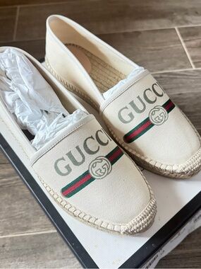 GUCCI Web Ivory Logo Espadrilles size 39EU (New in Box)